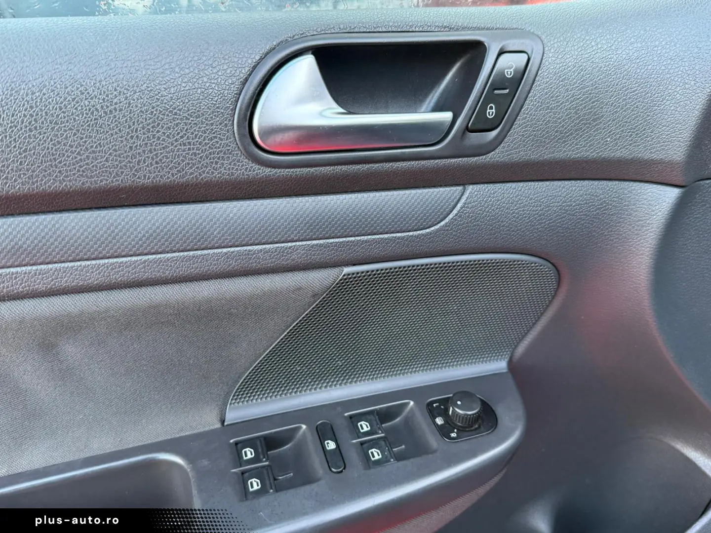 VOLKSWAGEN GOLF 5 MANUAL 1.4 MPI – TRANSPORT GRATUIT