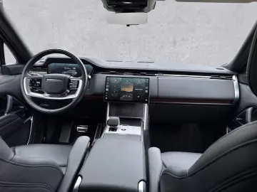 LAND ROVER Range Rover P460e Autobiography