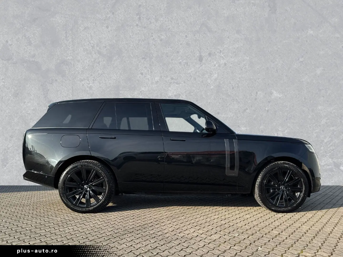 LAND ROVER Range Rover P550e Autobiography  AHK ShadowP 22-