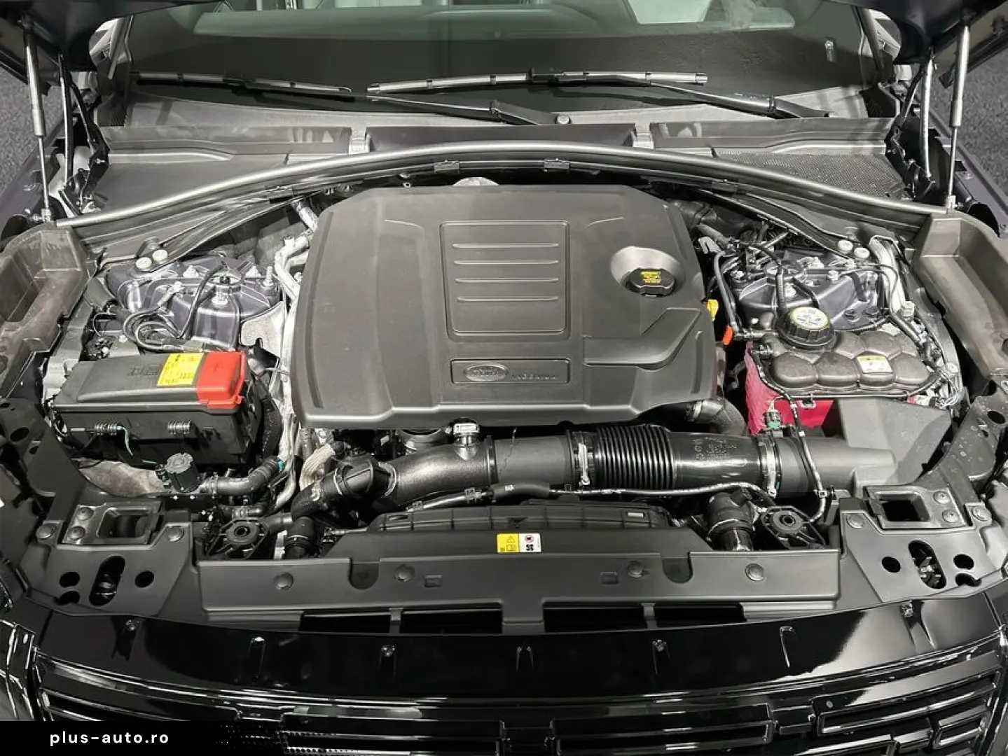 LAND ROVER Range Rover Velar P400e Dynamic SE