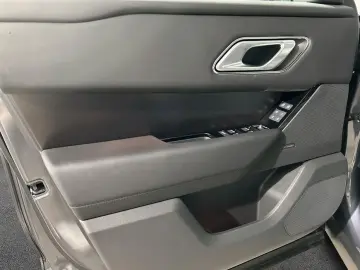 LAND ROVER Range Rover Velar P400e Dynamic SE