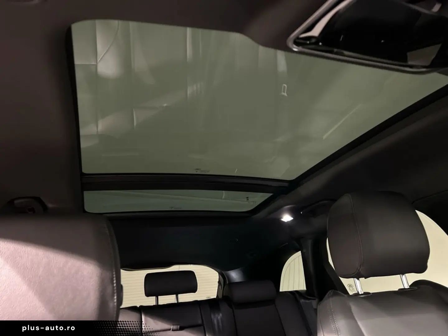 LAND ROVER Range Rover Velar P400e Dynamic SE