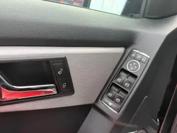 MERCEDES-BENZ GLK AUTOMAT – TRANSPORT GRATUIT