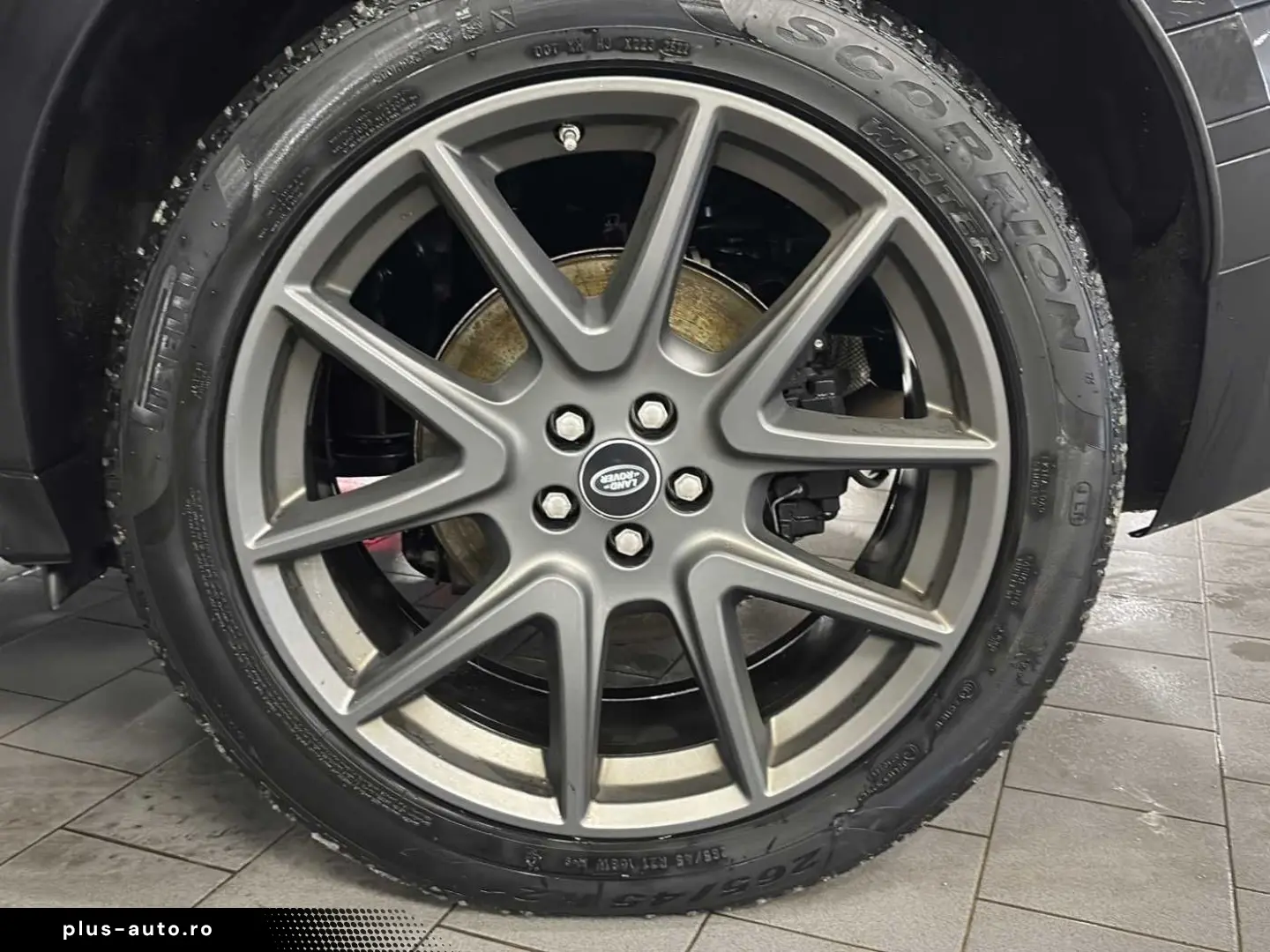 LAND ROVER Range Rover Velar P400e Dyn. SE Pano 20'