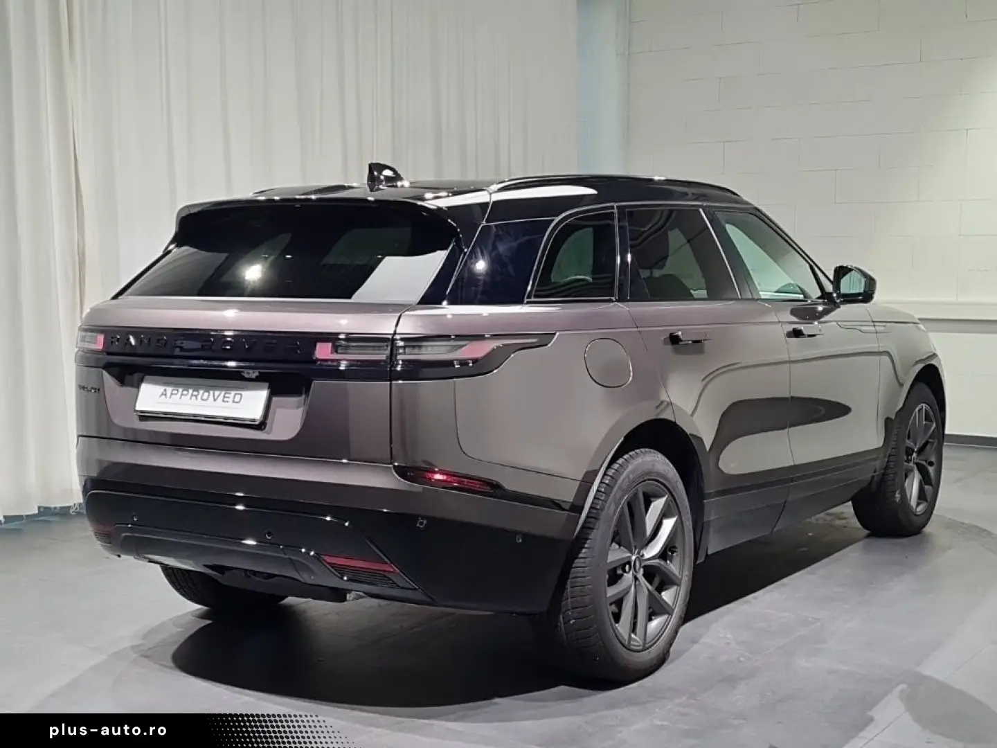 LAND ROVER Range Rover Velar P400e Dynamic SE