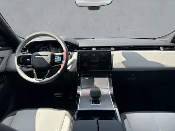 LAND ROVER Range Rover Velar P400e Dyn. SE PHEV HUD Pano 3D