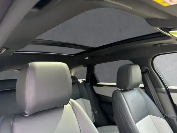 LAND ROVER Range Rover Velar P400e Dyn. SE PHEV HUD Pano 3D