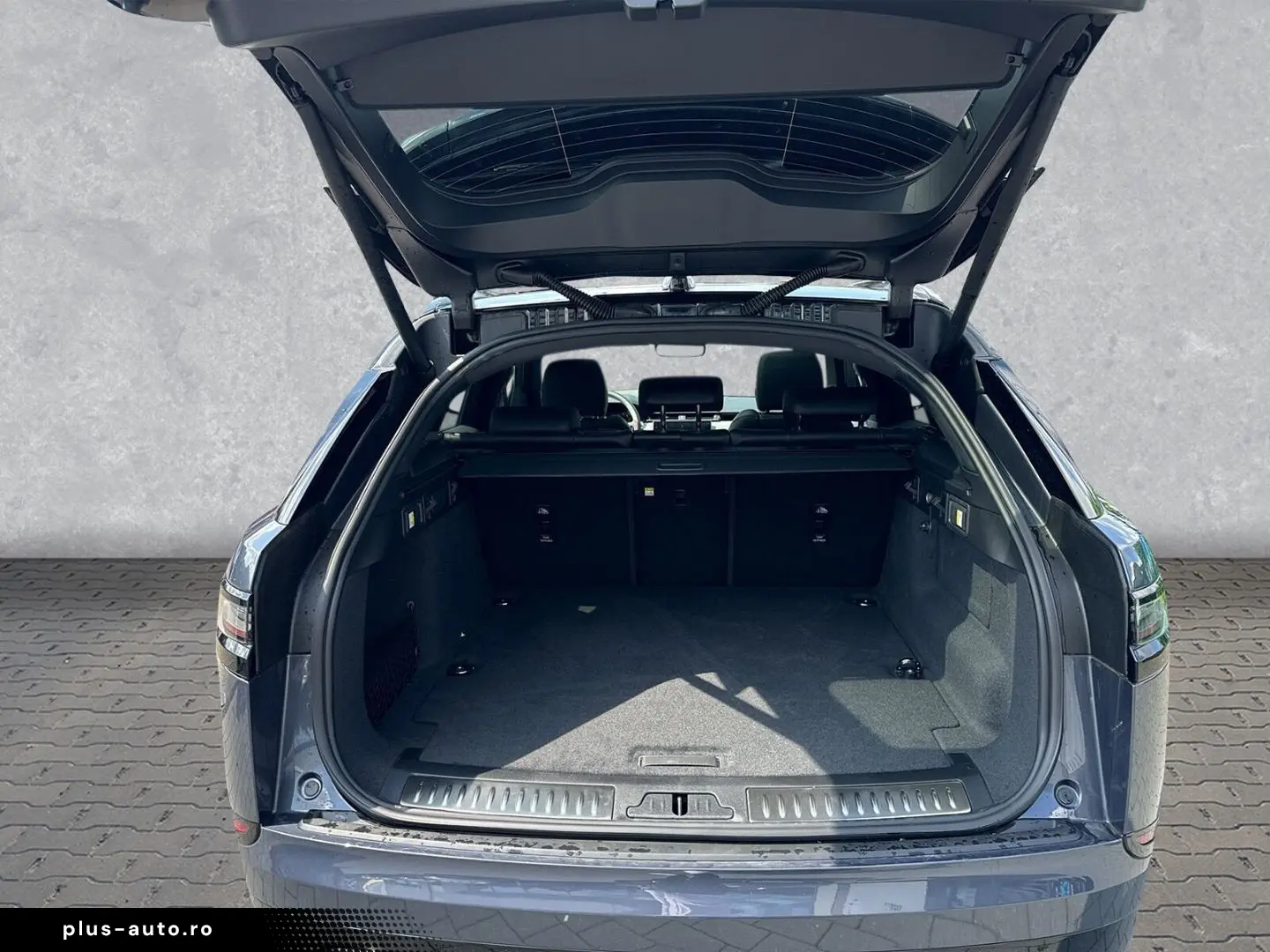 LAND ROVER Range Rover Velar P400e Dyn. SE PHEV HUD Pano 3D