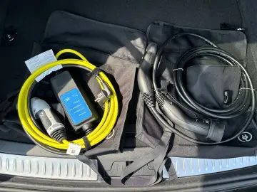 LAND ROVER Range Rover Velar P400e Dyn. SE PHEV HUD Pano 3D