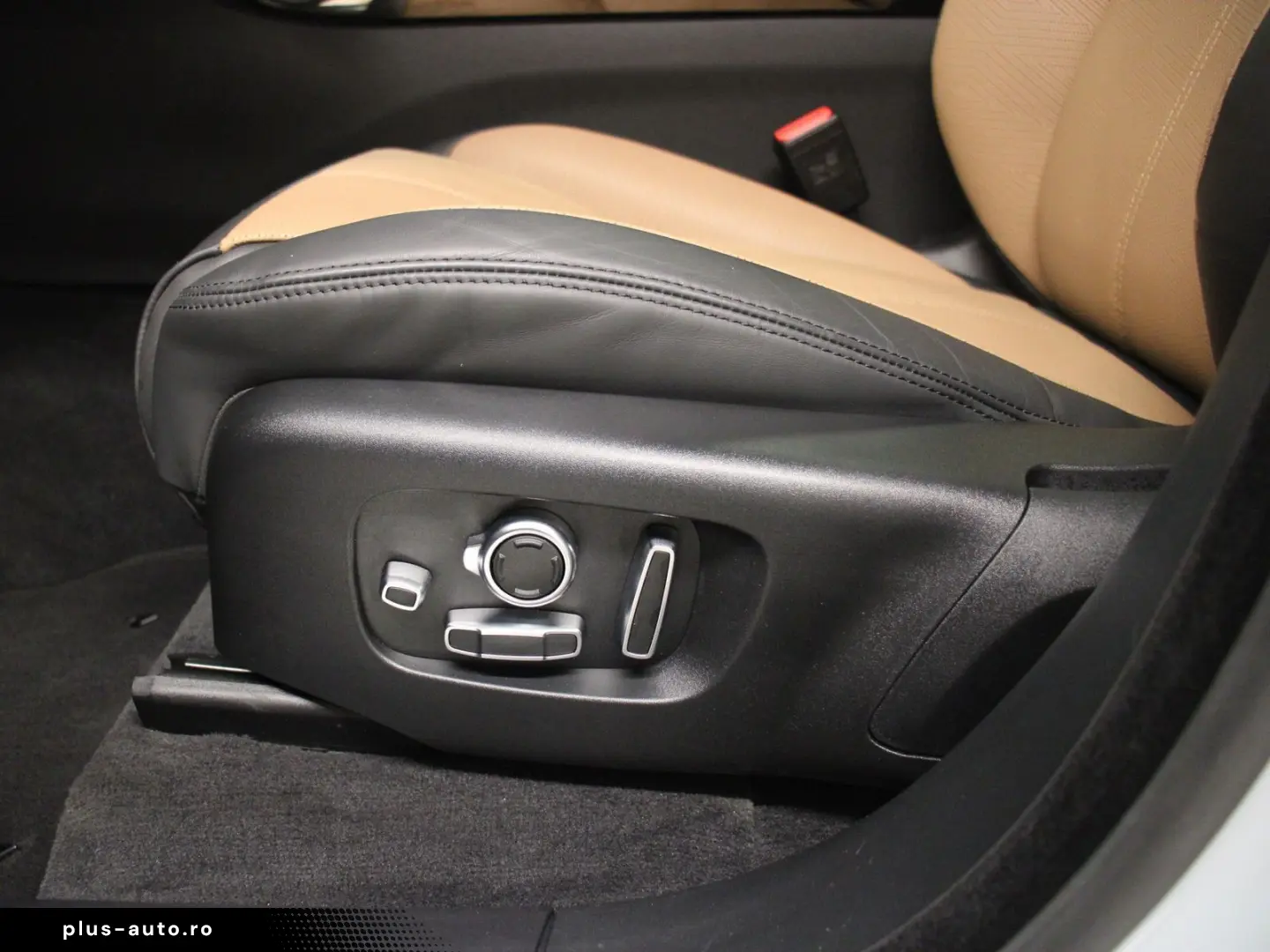 LAND ROVER Range Rover Velar P400 Autobiography AHK Winter