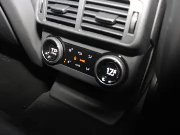 LAND ROVER Range Rover Velar P400 Autobiography AHK Winter