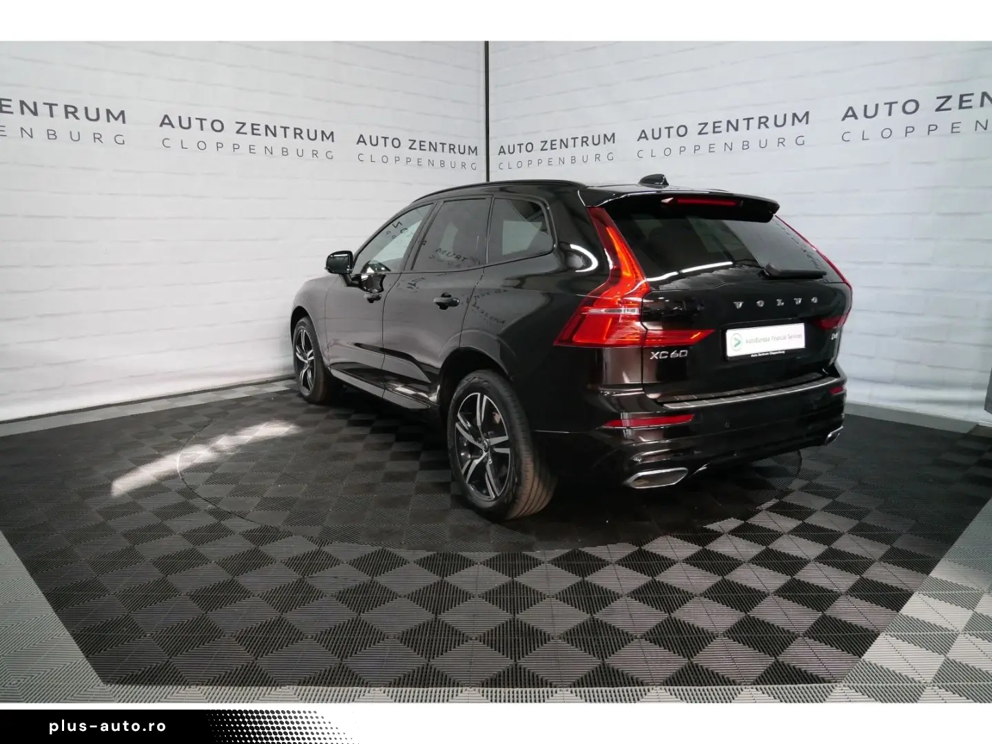 VOLVO XC60 R Design AWD B4 LED Navi Leder AHK PDC 19