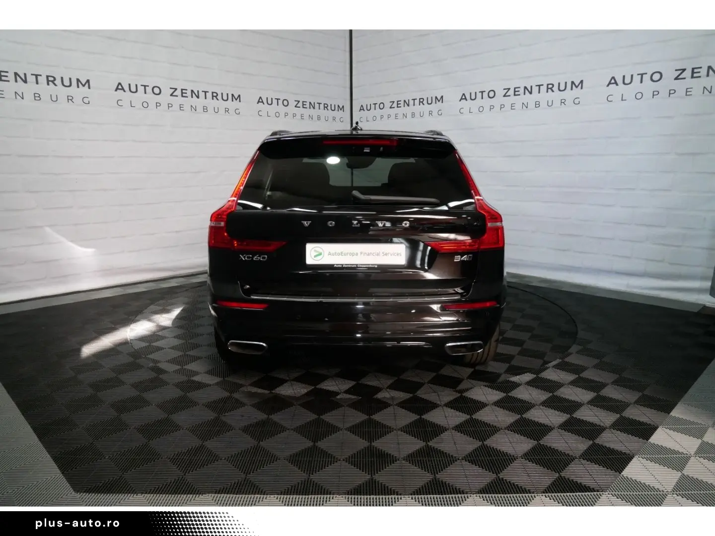 VOLVO XC60 R Design AWD B4 LED Navi Leder AHK PDC 19