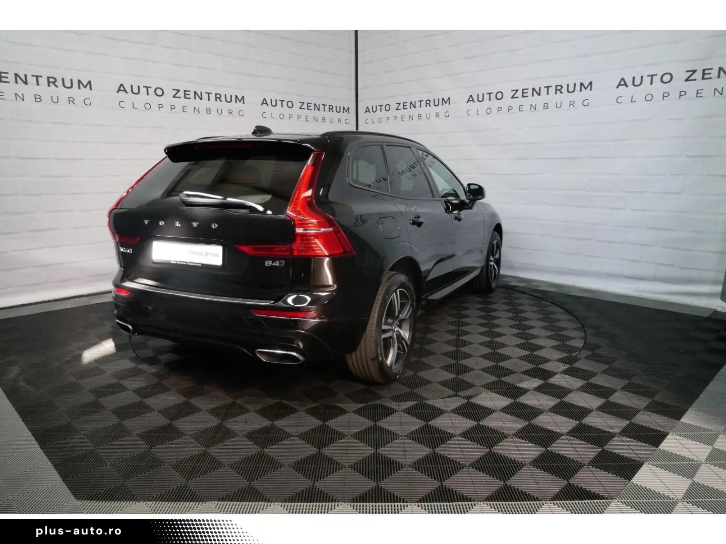 VOLVO XC60 R Design AWD B4 LED Navi Leder AHK PDC 19