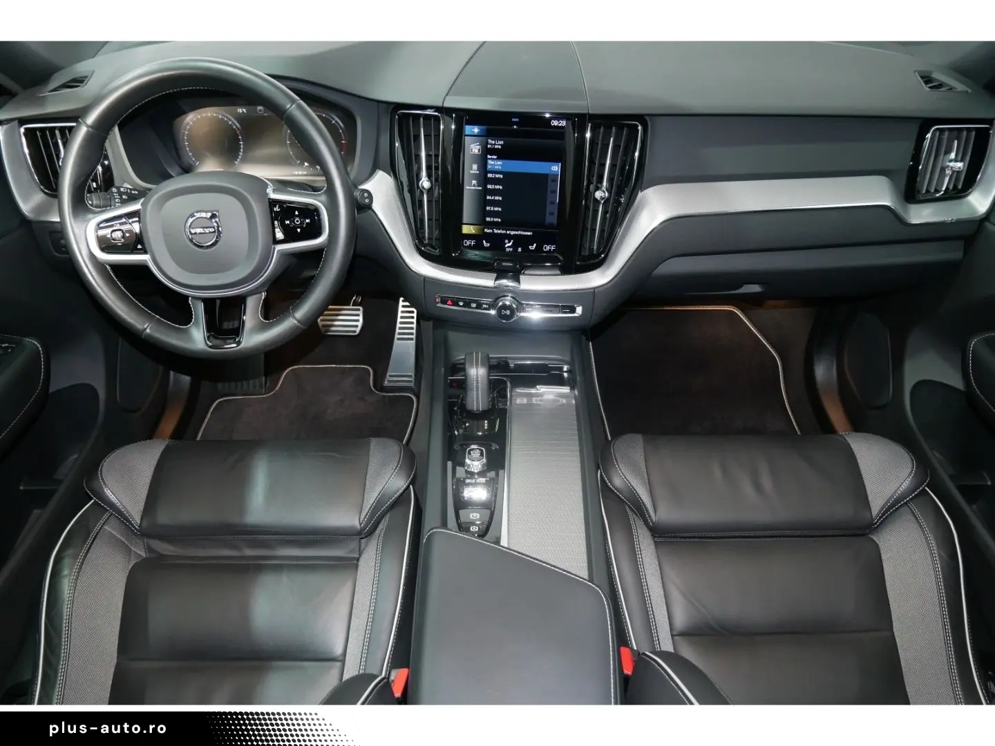 VOLVO XC60 R Design AWD B4 LED Navi Leder AHK PDC 19