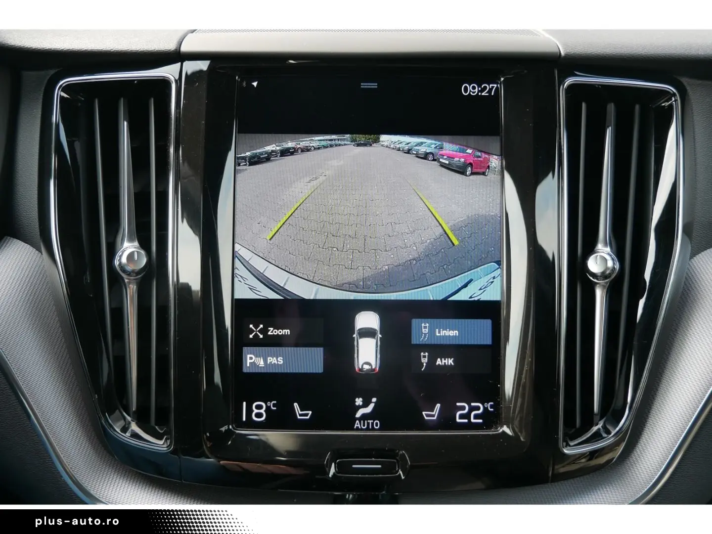 VOLVO XC60 R Design AWD B4 LED Navi Leder AHK PDC 19