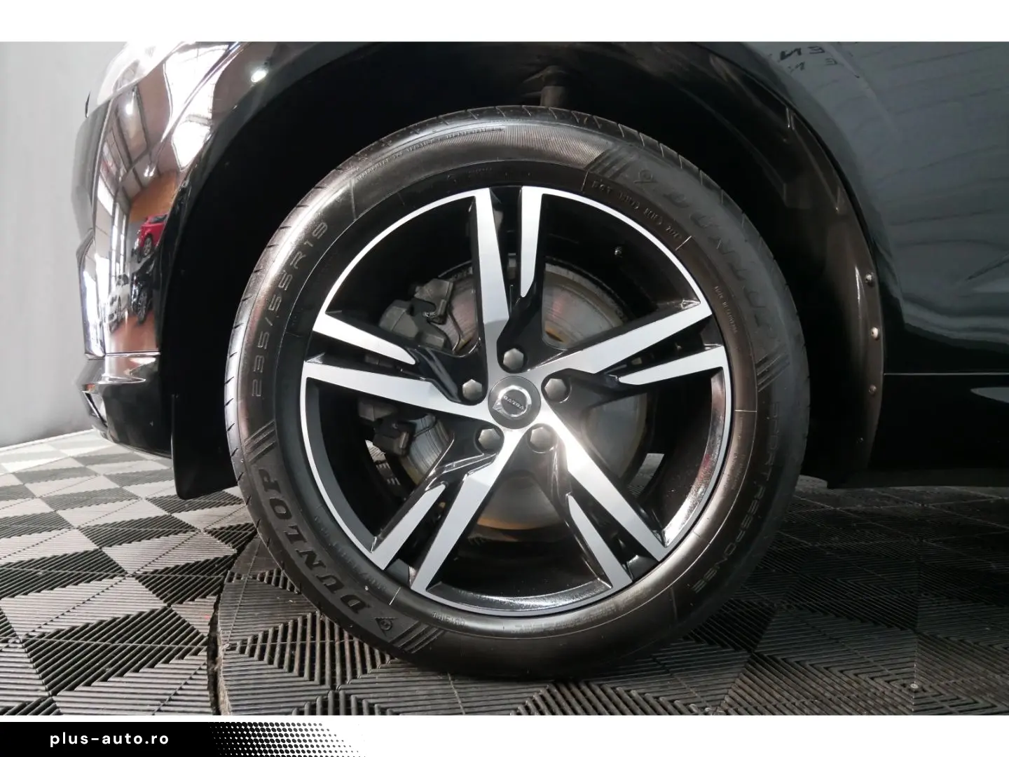 VOLVO XC60 R Design AWD B4 LED Navi Leder AHK PDC 19