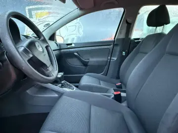 VW GOLF 5  1.9 TDI – TRANSPORT GRATUIT