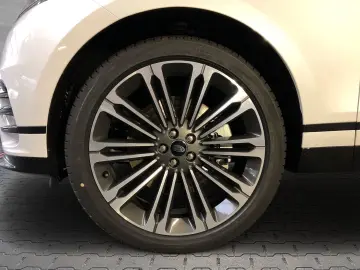 LAND ROVER Range Rover Velar P400 Dyn. HSE Massagesitze