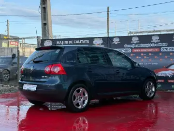 VOLKSWAGEN GOLF 5 DIESEL – TRANSPORT GRATUIT