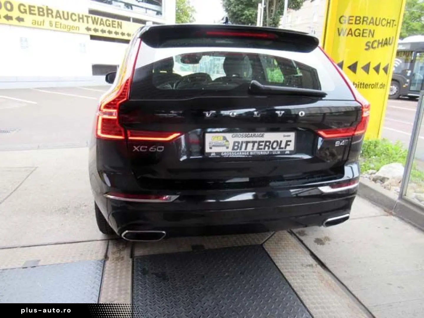 VOLVO XC60 B4D Inscription AWD Navi Leder AHK  Xenium