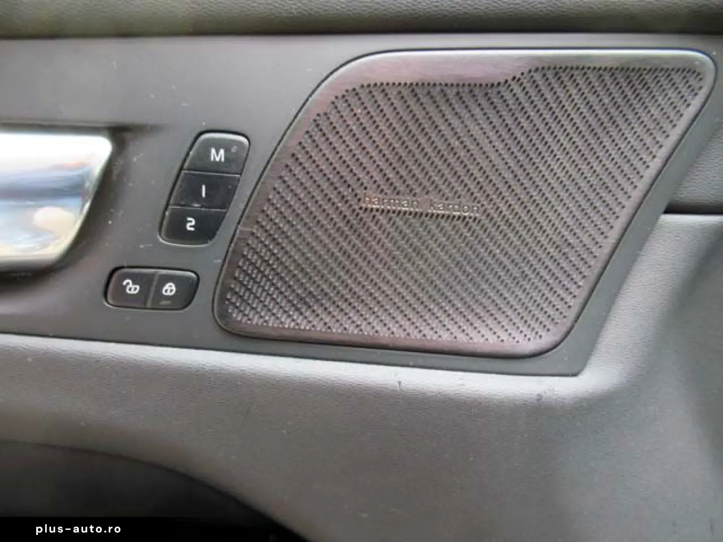 VOLVO XC60 B4D Inscription AWD Navi Leder AHK  Xenium