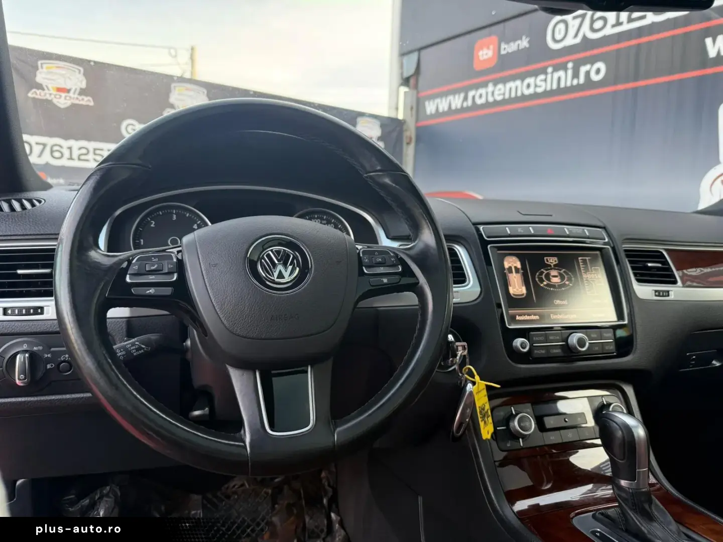 VOLKSWAGEN TOUAREG 2015 – TRANSPORT GRATUIT