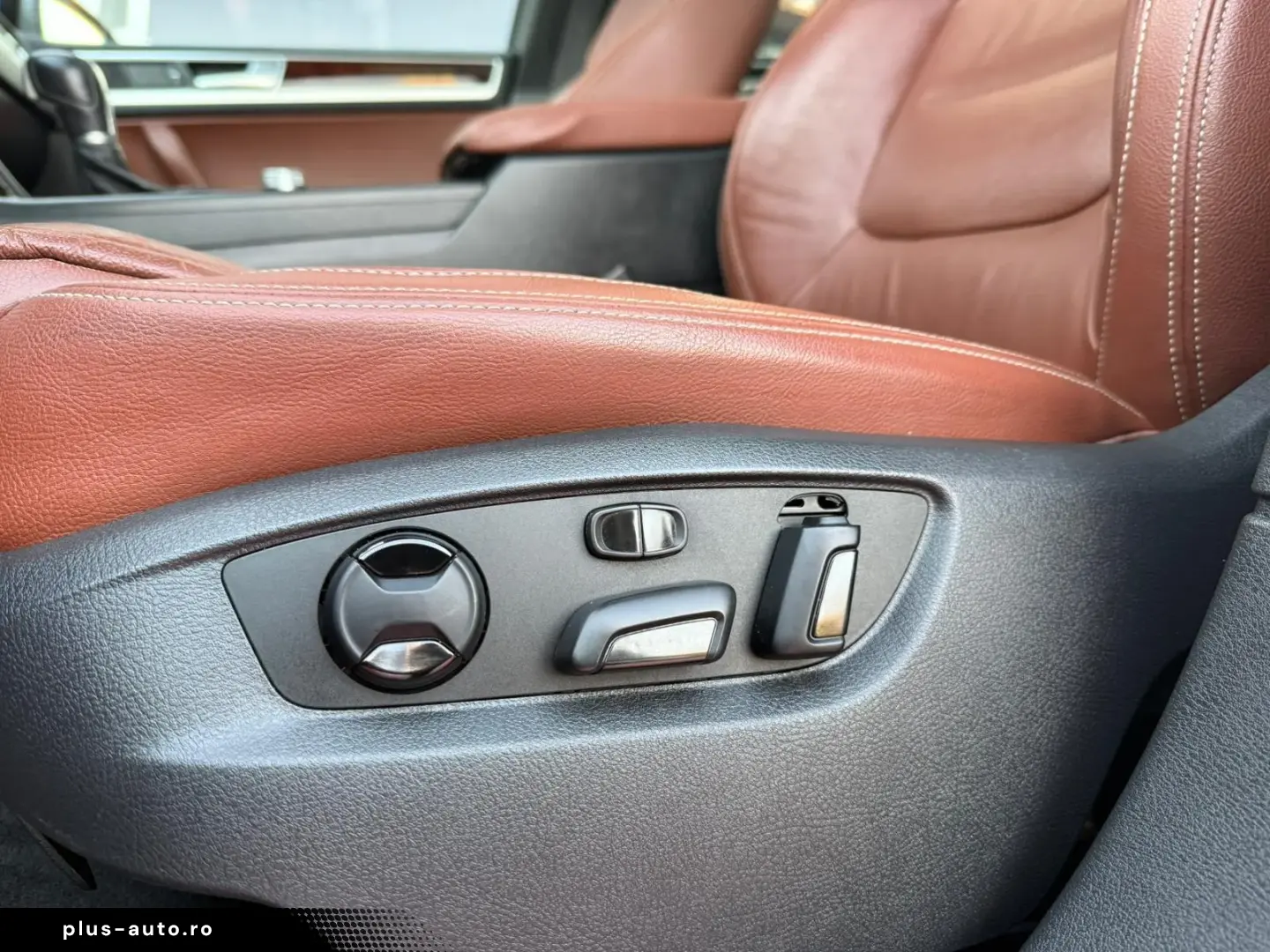 VOLKSWAGEN TOUAREG 2015 – TRANSPORT GRATUIT