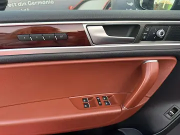 VOLKSWAGEN TOUAREG 2015 – TRANSPORT GRATUIT