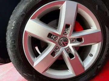 VOLKSWAGEN TOUAREG 2015 – TRANSPORT GRATUIT