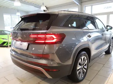 SKODA Kodiaq 2.0 TDI 4x4 Selection 7-Sitzer