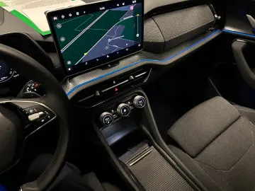 SKODA Kodiaq 2.0 TDI 142kW 4x4 Selection AHK Head-Up