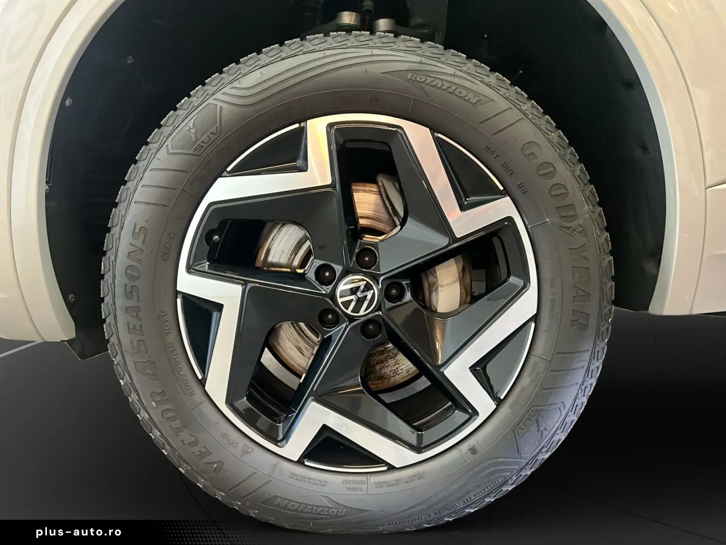 VW Touareg 3.0 TDI V6 4M R-Line AHK Matrix LM 19  N