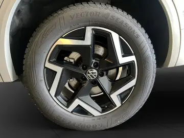 VW Touareg 3.0 TDI V6 4M R-Line AHK Matrix LM 19  N