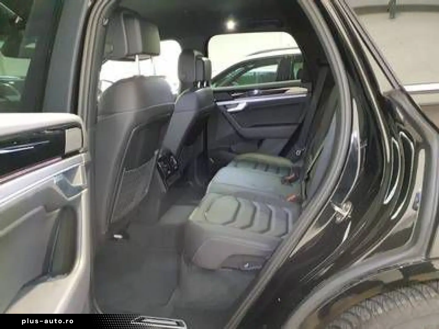 VW Touareg R-LINE 3.0TDI 231PS NP.98T ACC.AHK.KAMER