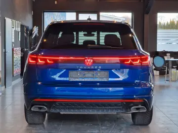 VW Touareg 3.0 TDI 4Motion R-Line Matrix LED 8G AHK