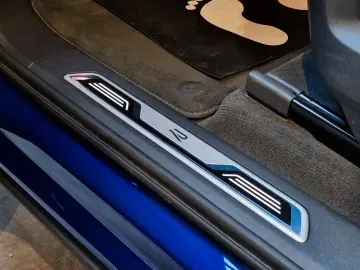 VW Touareg 3.0 TDI 4Motion R-Line Matrix LED 8G AHK