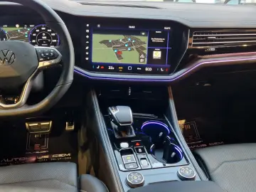 VW Touareg 3.0 TDI 4Motion R-Line Matrix LED 8G AHK