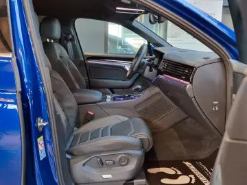 VW Touareg 3.0 TDI 4Motion R-Line Matrix LED 8G AHK