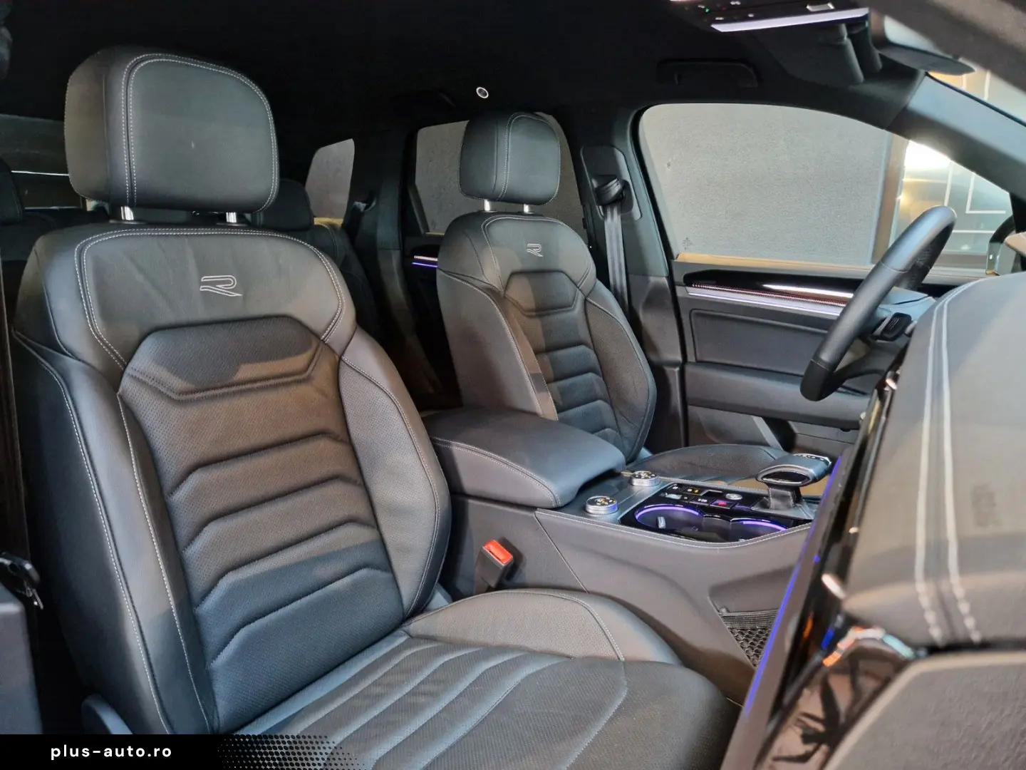 VW Touareg 3.0 TDI 4Motion R-Line Matrix LED 8G AHK