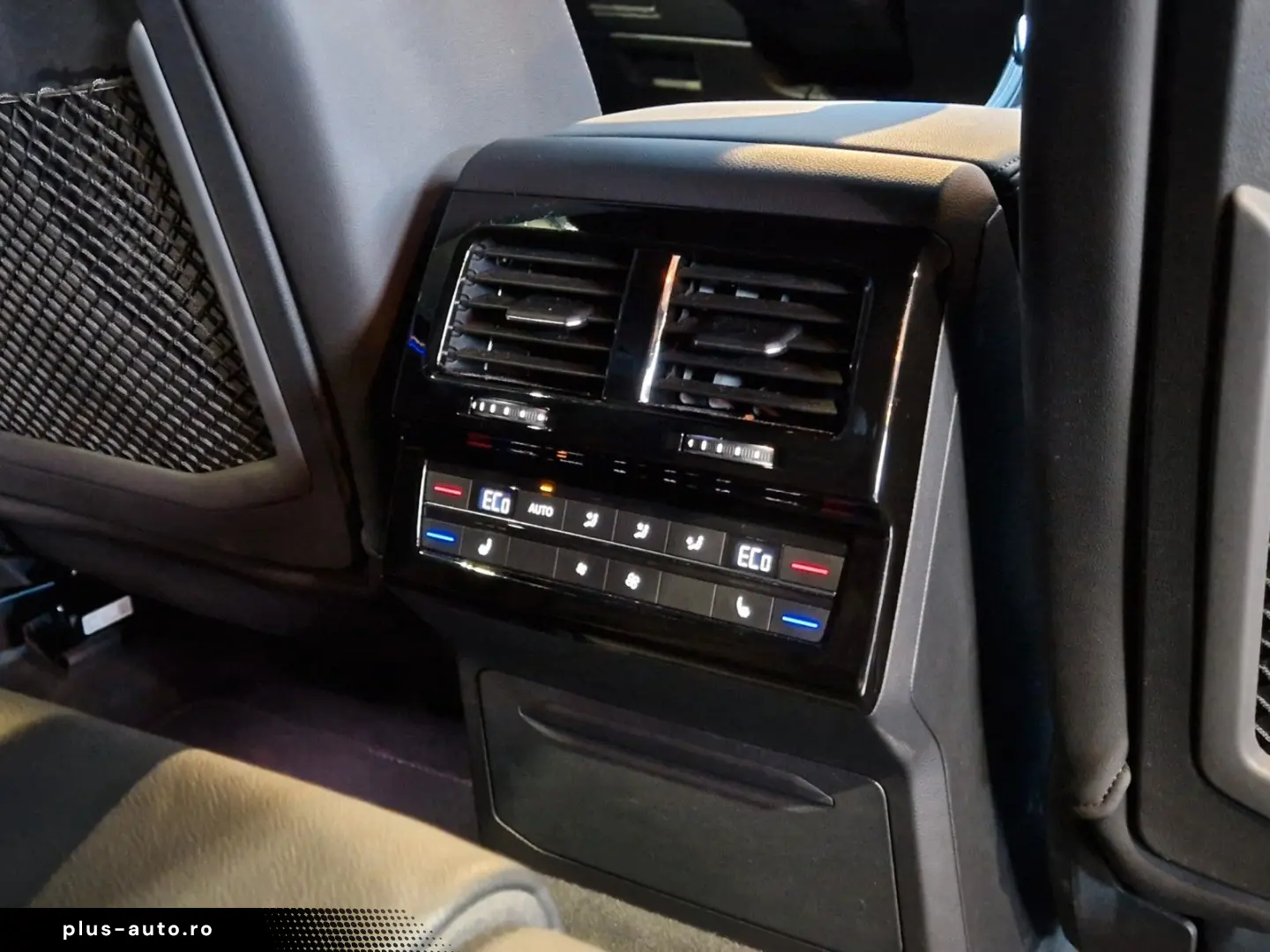 VW Touareg 3.0 TDI 4Motion R-Line Matrix LED 8G AHK