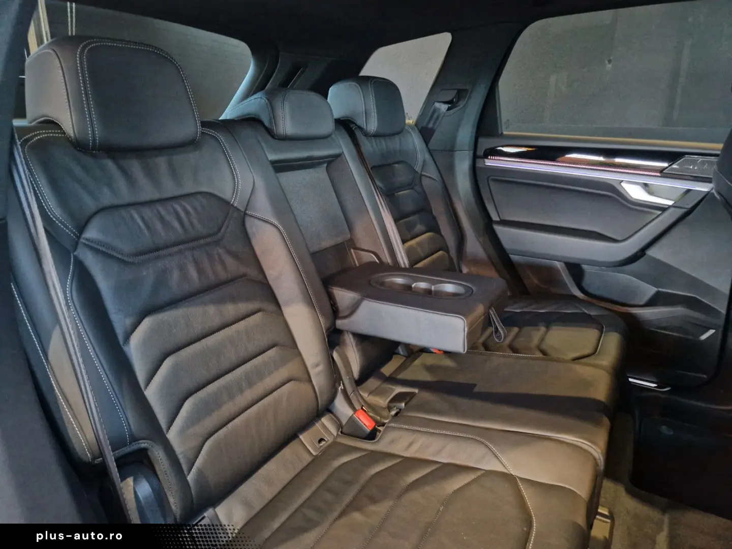 VW Touareg 3.0 TDI 4Motion R-Line Matrix LED 8G AHK