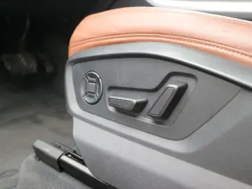 AUDI Q7 S line 50 TDI quattro 7-SITZER ACC 360  PANO