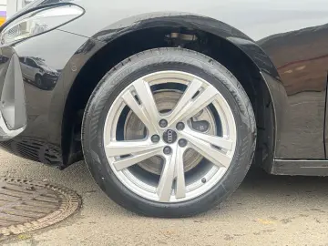 AUDI A5 Limousine TDI ACC KAM SHZ NAV