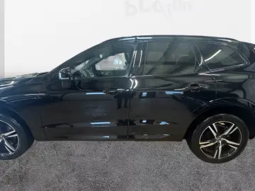 VOLVO XC60 B4 D AWD R-Design AHK WinterPro Sitzbelüftu