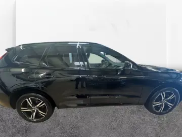 VOLVO XC60 B4 D AWD R-Design AHK WinterPro Sitzbelüftu