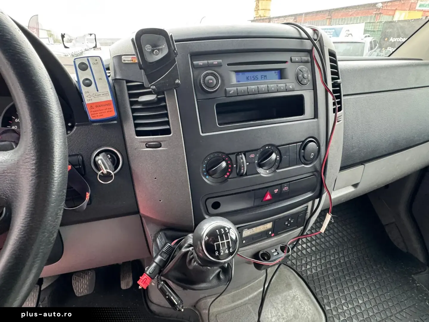 VOLKSWAGEN CRAFTER 2011 – TRANSPORT GRATUIT