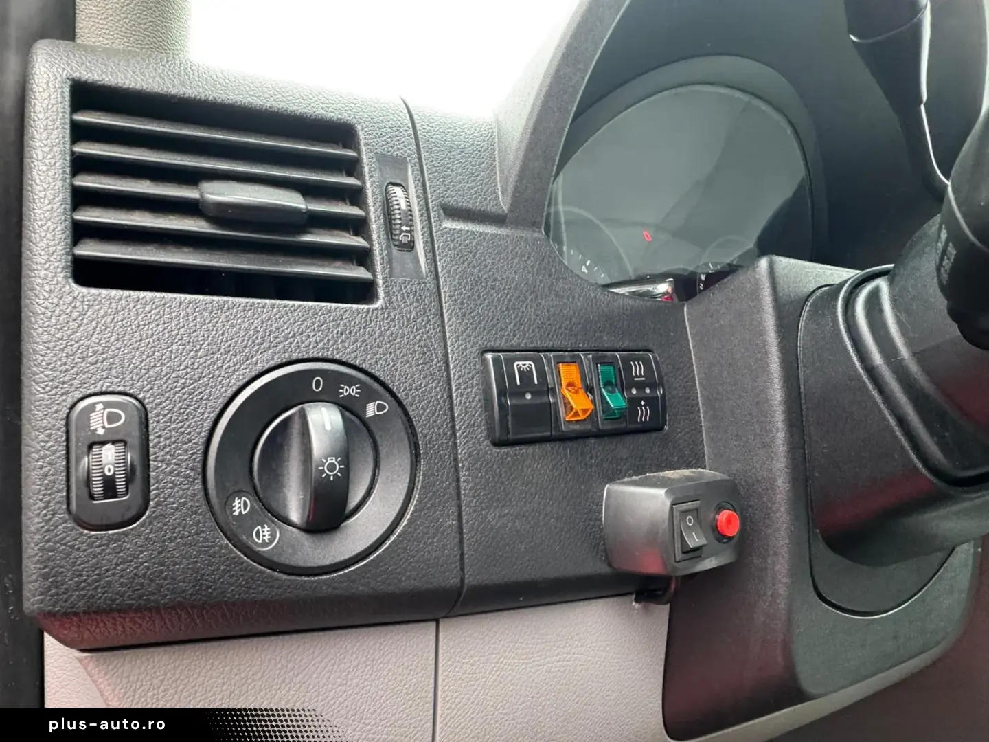 VOLKSWAGEN CRAFTER 2011 – TRANSPORT GRATUIT