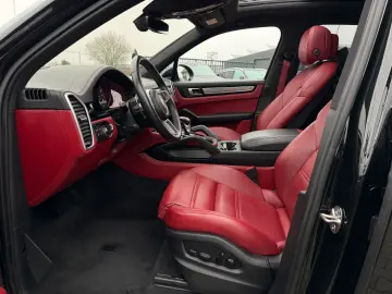 PORSCHE Cayenne PHEV Platinum SoftClose Panorama Head-Up