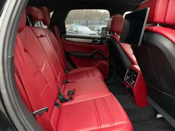 PORSCHE Cayenne PHEV Platinum SoftClose Panorama Head-Up